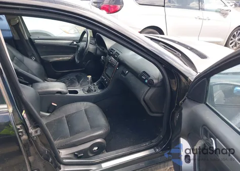 2006 Mercedes-Benz C 230 Sport z USA, uszkodzony, nr VIN WDBRF52H86F756007